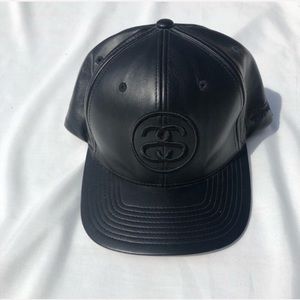 Stussy Signature Leather Strapback Hat